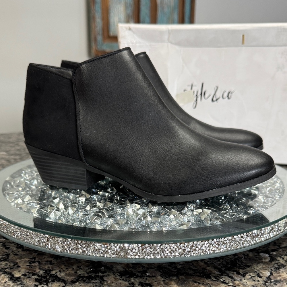 Style & Co. Black Ankle Boots NWT 8